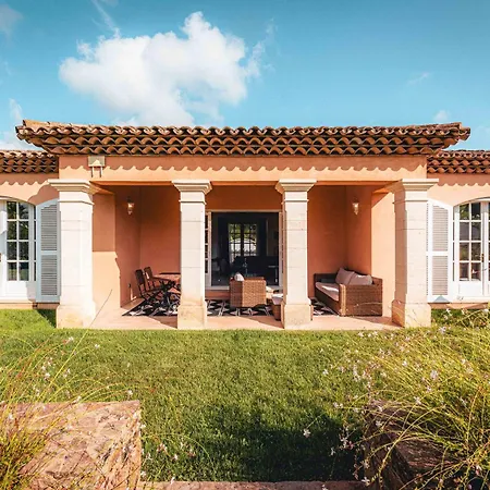 Domaine De L'astragale Hotel 5*